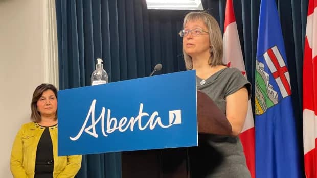 Alberta extends COVID-19 public health measures, provides back-to-school guidance