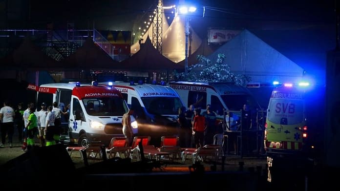 One dead, dozens hurt as gale hits Spain dance music festival