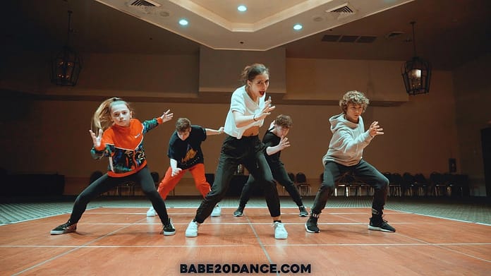 BRING EM OUT | DANCE CHOREOGRAPHY BY WILLDABEAST & JANELLE GINESTRA