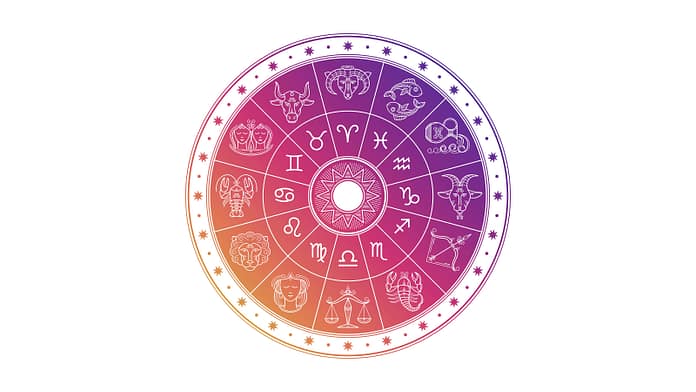 Your 2022 Horoscope Is Here to Guide the Year Ahead