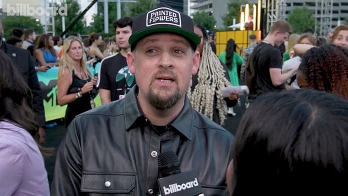 Joel Madden On Hosting ‘Ink Masters’, First and Most Painful Tattoos & More | 2022 Video Music Award