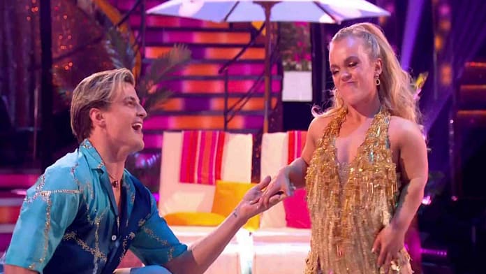 Strictly Come Dancing 2022 RECAP: Ellie Simmonds HITS BACK at trolls after wowing fans with beautiful debut dance number