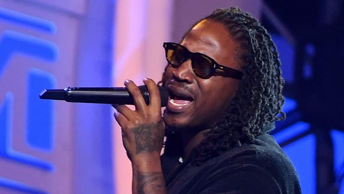 SiR Shows “Nothing Even Matters” But Soul At 2022 BET Soul Train Awards